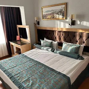blue-tuana-hotel.istanbul-turkeyhotels.com/