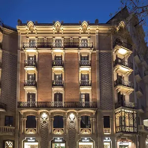 Monument Otel